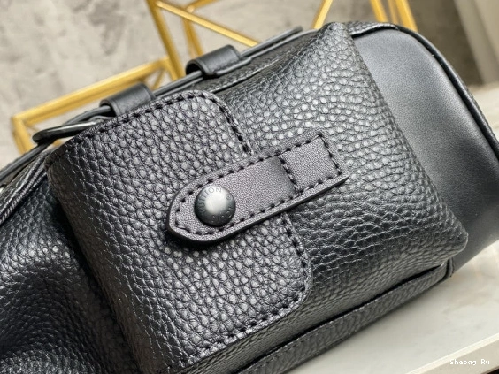 VUITTON LOUIS CHRISTOPHER XS 0717